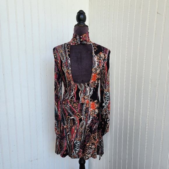 Free People Mock Neck Open Back Balloon Sleeve All Dolled Up Mini Dress Sz XS - Picture 9 of 16